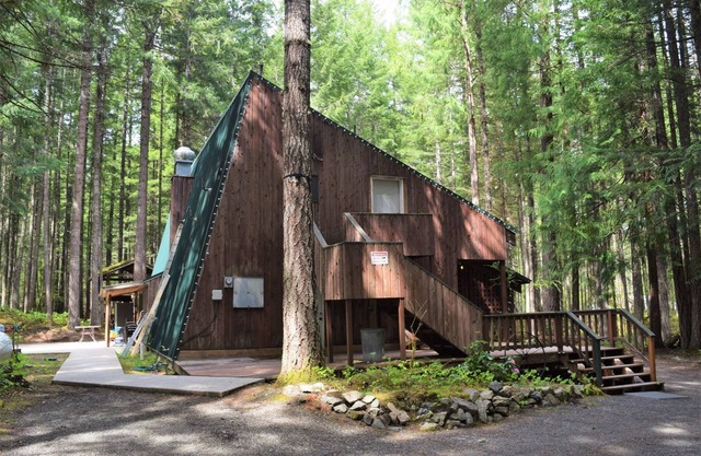 The Lodge on Shawnee Trail | 4 Bed, 3 Bath