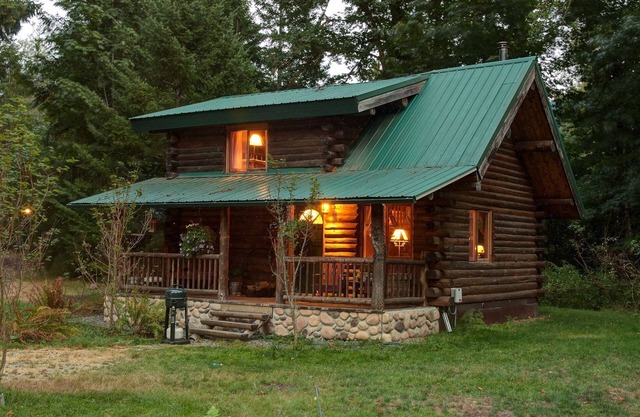 The Log Cabin on 8 acres