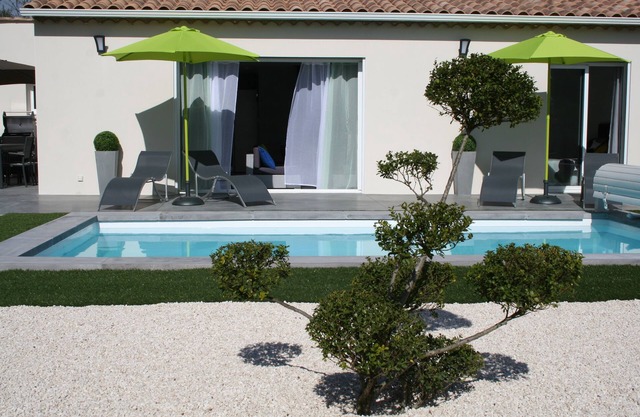 The Mapokia1 air-conditioned villa with private heated pool near Uzés *.