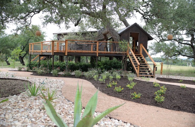 The Machan Treehouse-Asante Lodging & Events