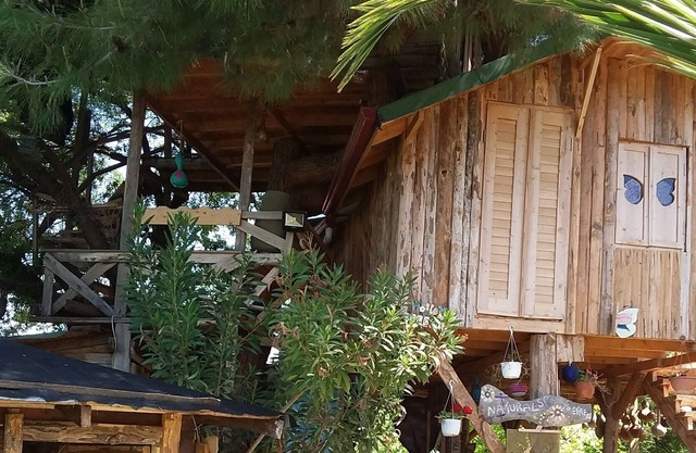 The Magic Faraway Treehouse with 3 bedrooms