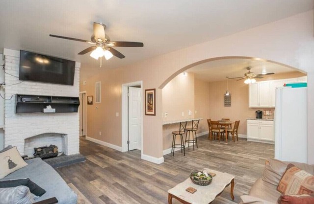 *The Nashville Nest! Minutes frm DT and Airport*