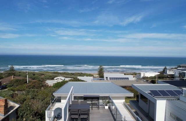 The Ocean View, Featuring a Hot Tub!