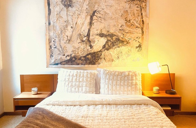 THE OTTO: A Warm + Cozy Ski In Ski Out Lodge