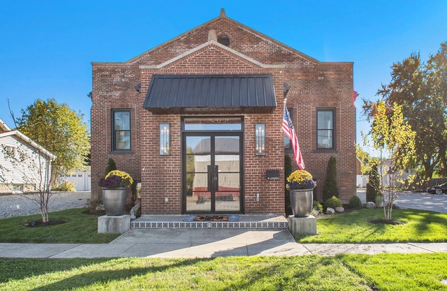 The Parish House! 6 bdrm, 8 bath home in the heart of the Village of Three Oaks!
