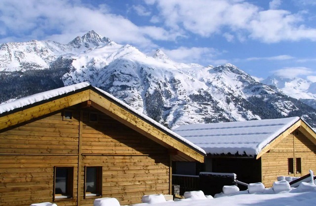 The Petit Bonheur Chalets - SMALL BONHEUR COTTLES - CHT94