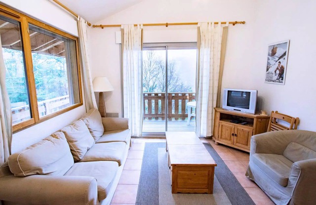 The Petit Bonheur Chalets - SMALL BONHEUR COTTAGES - CHT93