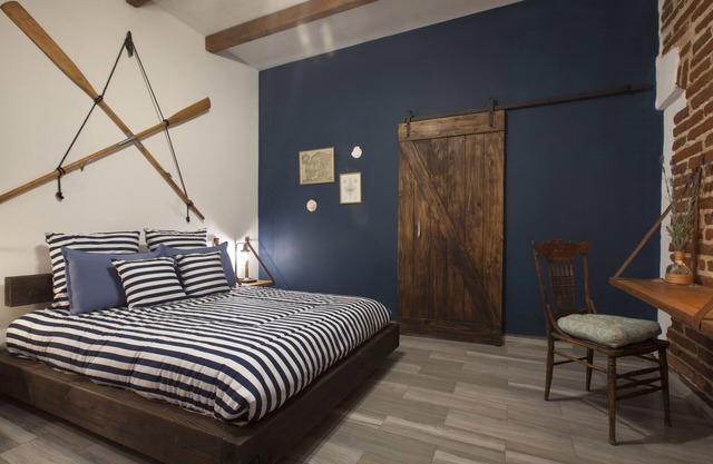 The place with most vintage maritime atmosphere in an old house plenty of detail