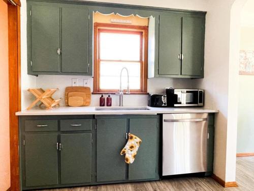 The Private Get Away House Near National Park