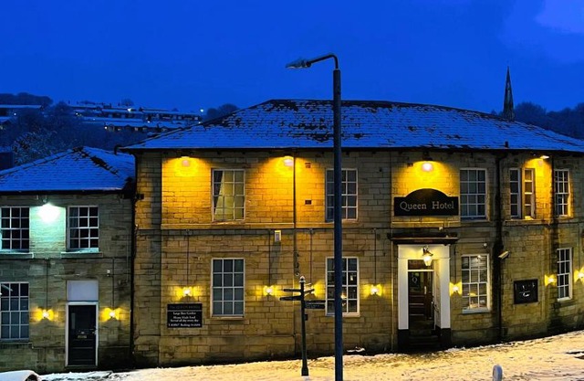 The Queens Hotel