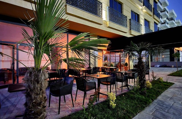 The Rest Port Hotel
