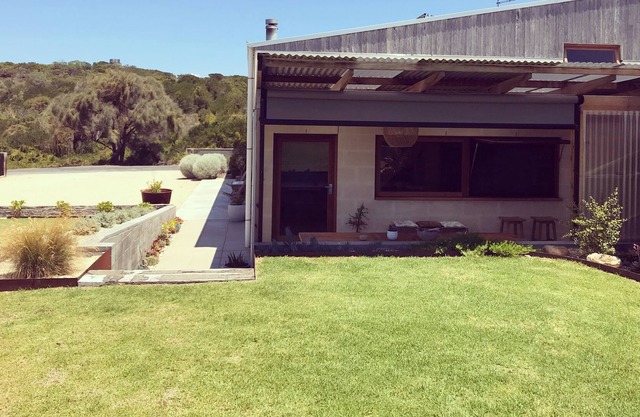 The Shouse located at Durrants Lookout.