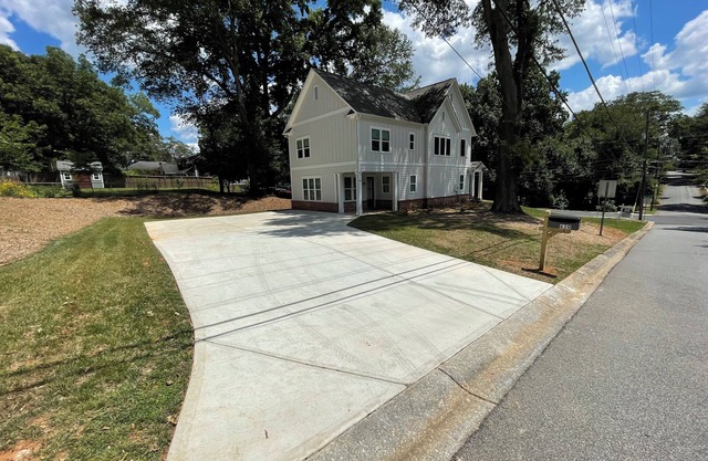 The Spacious Respite in Marietta, GA- Family friendly with 4.5 bathrooms!