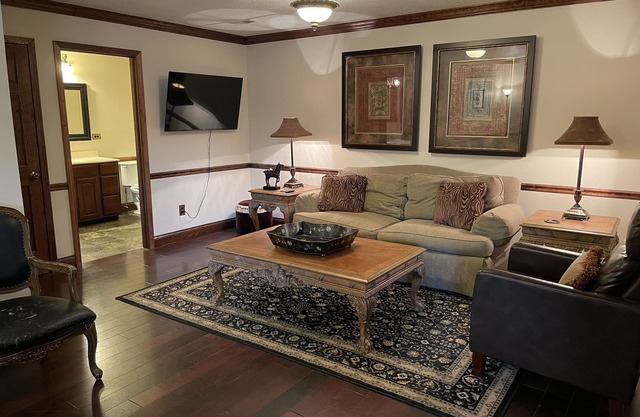 The Stables Cottage on 55-acre Farm/Wedding Venue, Beautiful & Peaceful TN