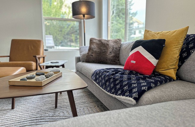 The Steep Mountain Chalet - A modern, smart, and serene home.