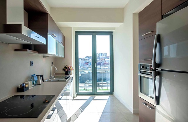The Superior Living Batisehir
