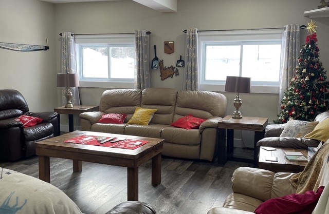 The Trailway Hub, ideally located in Deer Lake, 10 minutes from the airport.