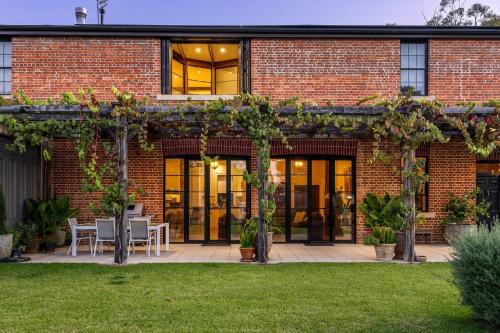 The Warehouse Heritage Elegance in Central Mudgee