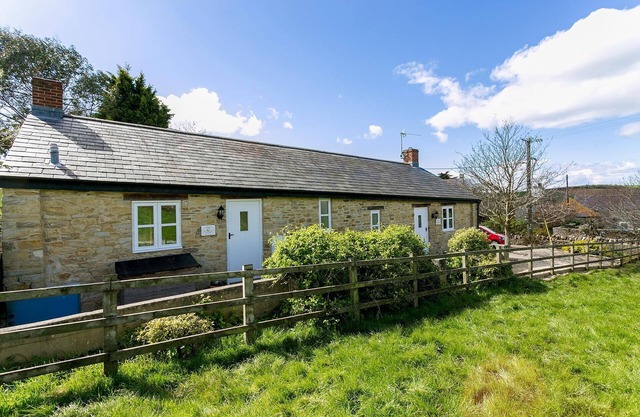 The Willows, Dorset Country Cottage.