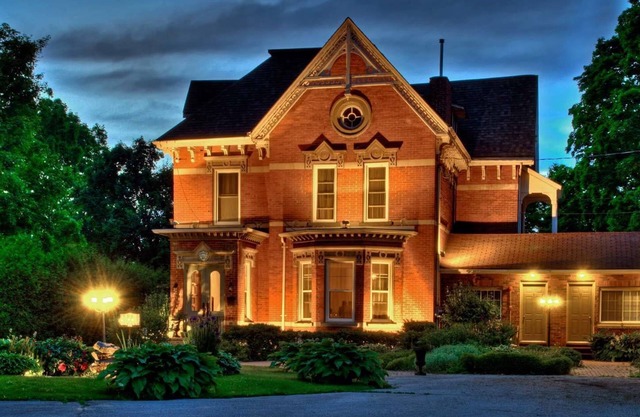 The Woodview Inn
