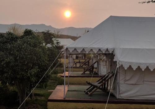 theleeladesertcamp