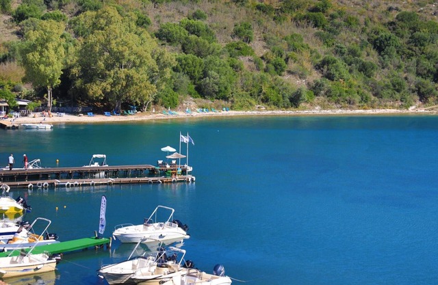 Theophilos 2 in Άγιος Στέφανος