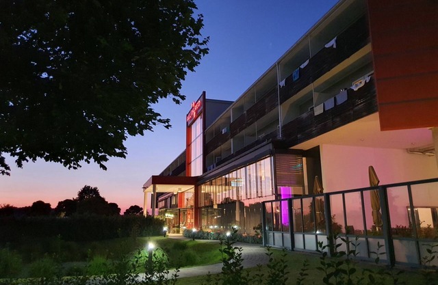 Thermenhotel All In Red