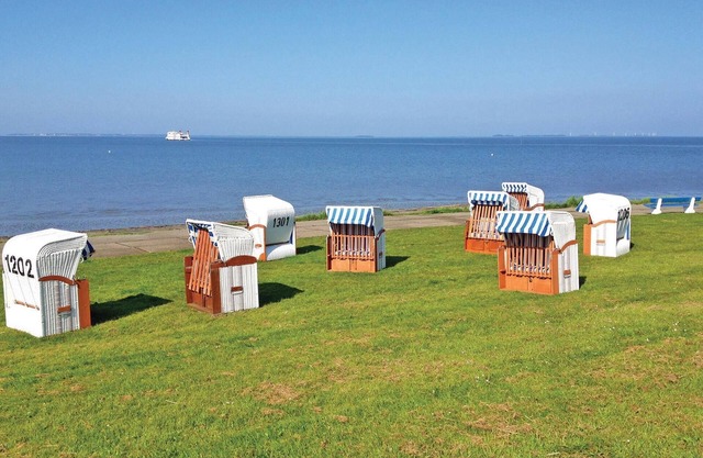These luxurious holiday homes in Dagebüll are just a stone's throw from the North Sea.