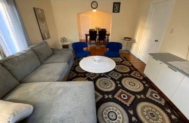 This Apartment is an great aerie in Boston