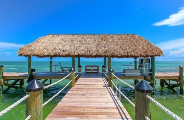 This condo is located in one of Islamorada's most prestigious condo complexes.