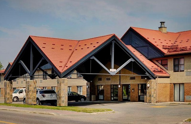 Thompson's Best Value Inn & Suites