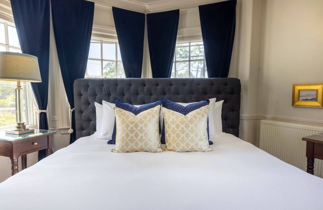 Thompson Suite with Fireplace at Kennebunkport Inn, Near Dock Square