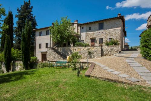 THR-Apartment with 2 bedrooms, 5 beds, 2 bathrooms, air conditioning and private outdoor space in a residence with swimming pool not far from Florence