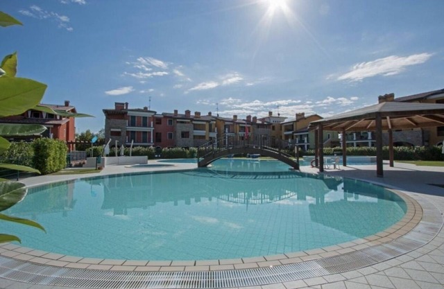 Three-room apartment with pool in sirmione