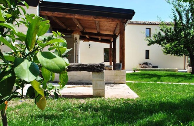 Timo Pretty cottage with sharing pool and amazing views