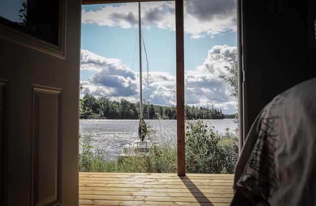 Tiny Cabin #9.5 Lake Cecebe Sunrise