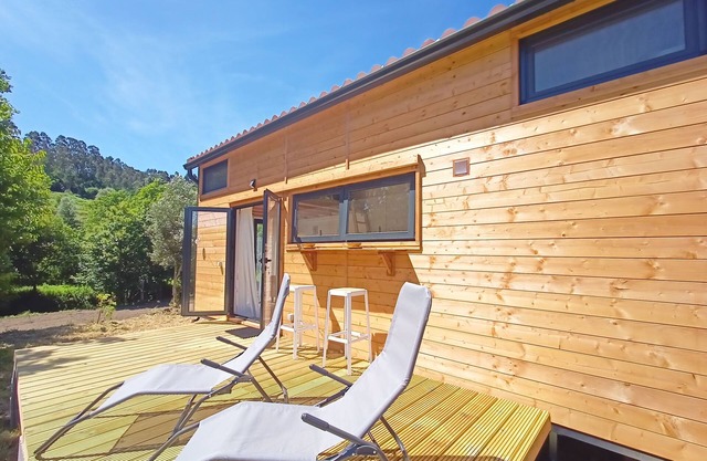 Tiny House in Sabadim: Disconnect and Comfort in Nature
