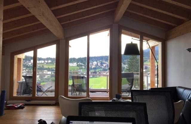 Top floor apartment with 2 bedrooms