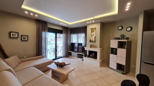 Toroni Pearl