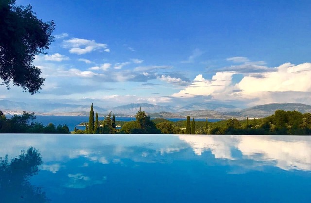 Tortoise Hill Villa near Kassiopi with infinity pool and stunning views
