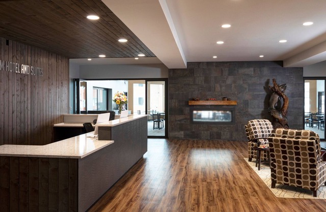 Totem Hotel and Suites