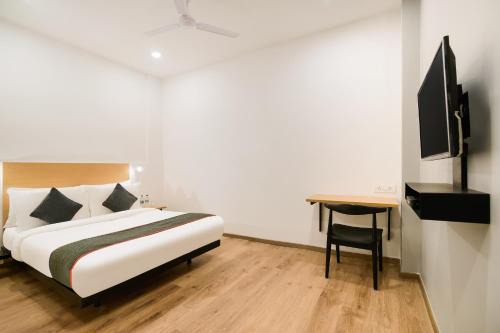 Townhouse The Awadh Airport Near Chaudhary Charan Singh International Airport
