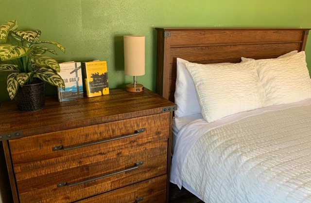 Trailhead Suites