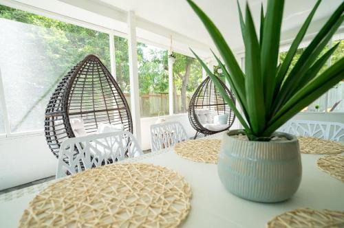 Tranquil And Sunny 4br Getaway Home