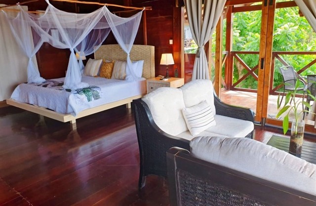 Tranquil Jungle Oasis – Boutique Suite with Garden Views & Peaceful Vibes