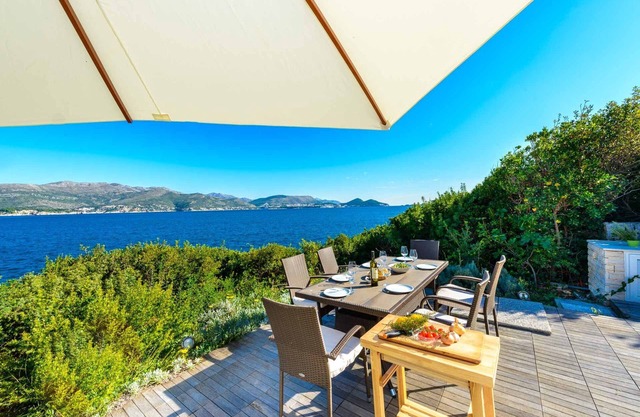 Tranquil Kolocep Villa | 4 Bedrooms |.