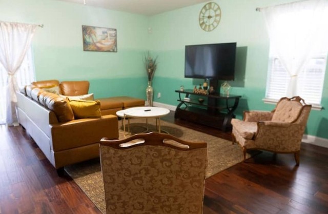 Tranquility Oasis Corporate Housing, Vacation Stay