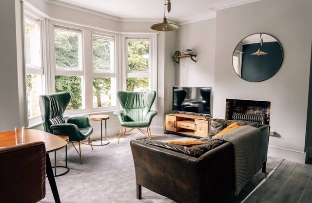 Tranquility Parkside luxury 2 bed garden apartment