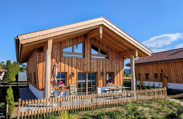 ⭐️⭐️⭐️⭐️⭐️Traum Chalet Wilde Möhre in the Bavarian Forest with wood-burning stove & sauna.