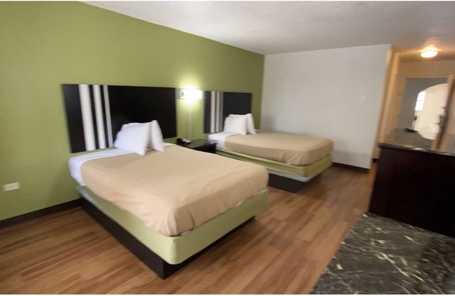 Travelodge by Wyndham LaFayette